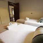 Casa Privada Con Piscina-jacuzzi En *