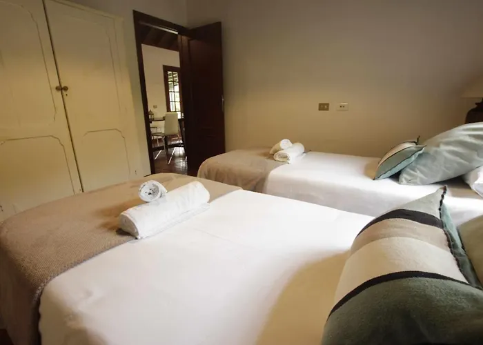 Casa Privada Con Piscinajacuzzi En *